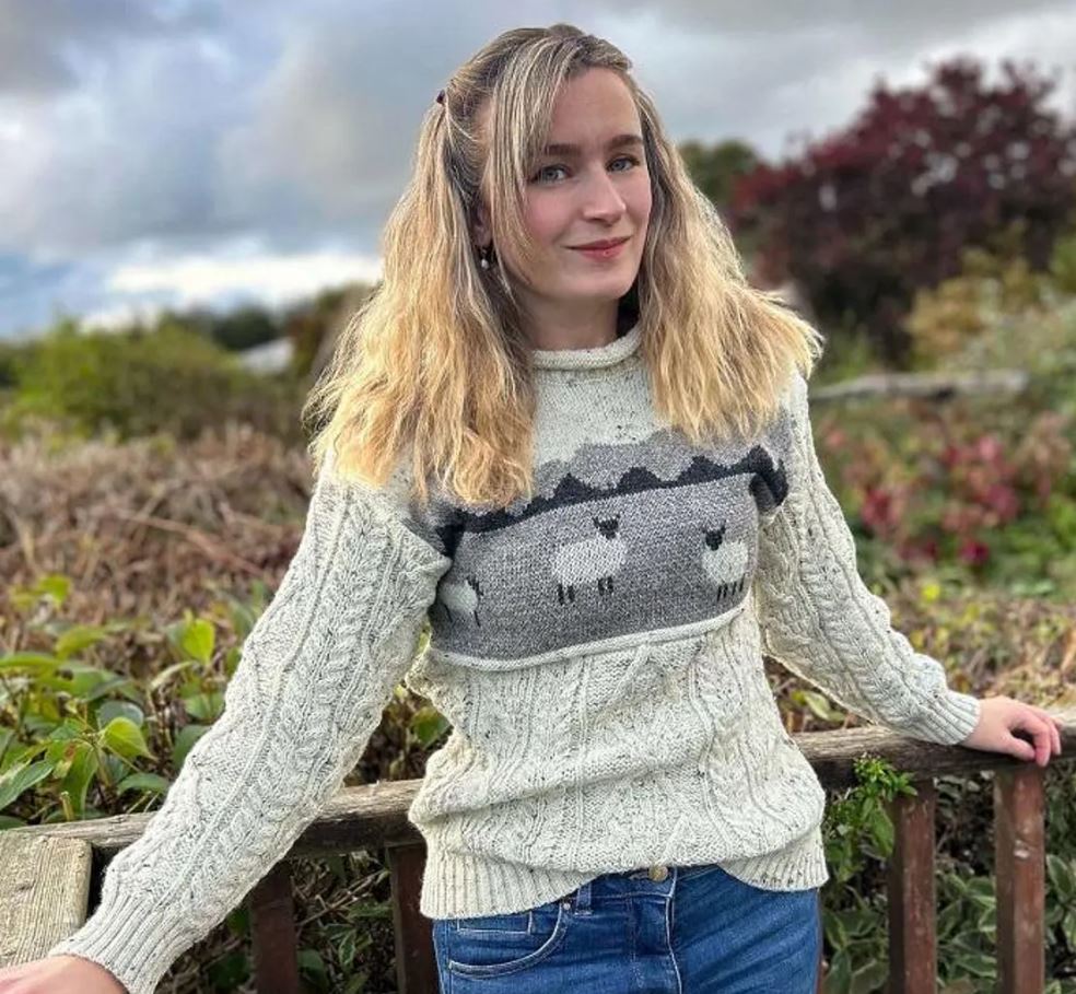 Women’s 100% Wool Sheep Knitted Jumper – Aran Sweater | Natural Fitted Pullover UK Made